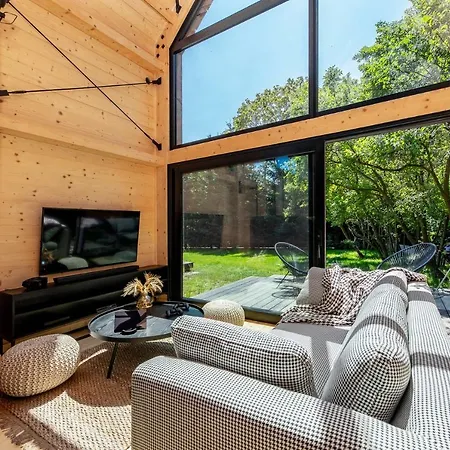 Camppinus Park * Jezierzany